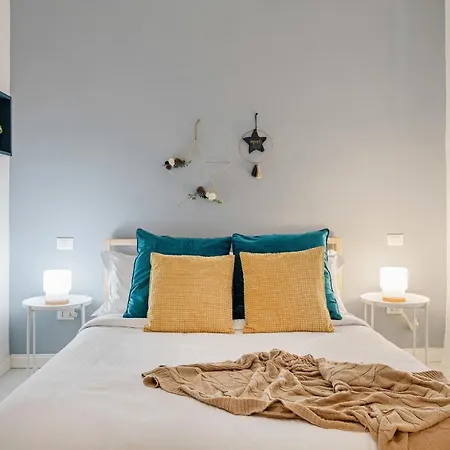 Wonderful Design Flat In Testaccio Daire
